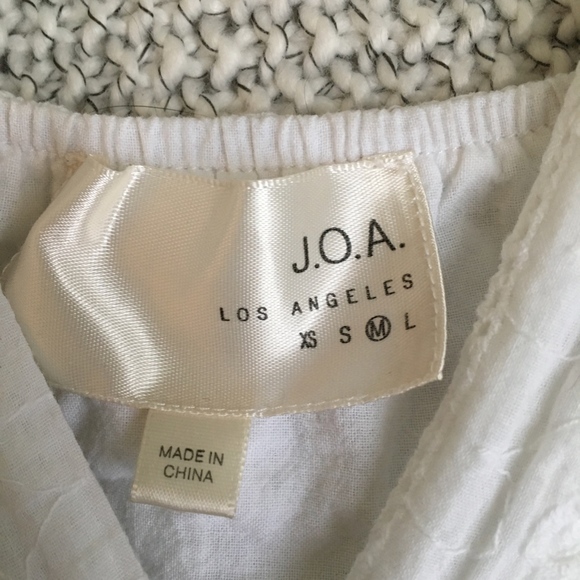 J.O.A. V Neck Eyelet Top - Picture 4 of 4